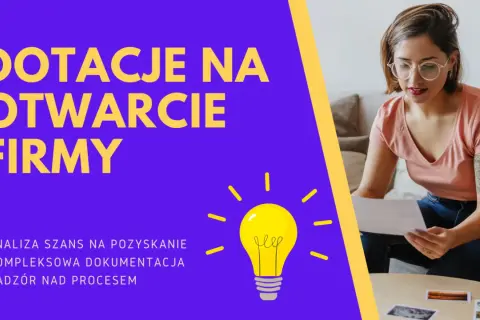 Kobieta analizuje dokumenty, szukając informacji, jak uzyskac dofinansowanie na otwarcie dzialalnosci. Żółta żarówka symbolizuje pomysł.