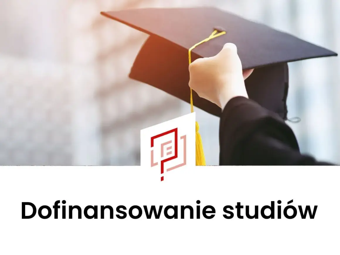 Dłoń trzymająca biret absolutoryjny, logo i napis "Dofinansowanie studiów".